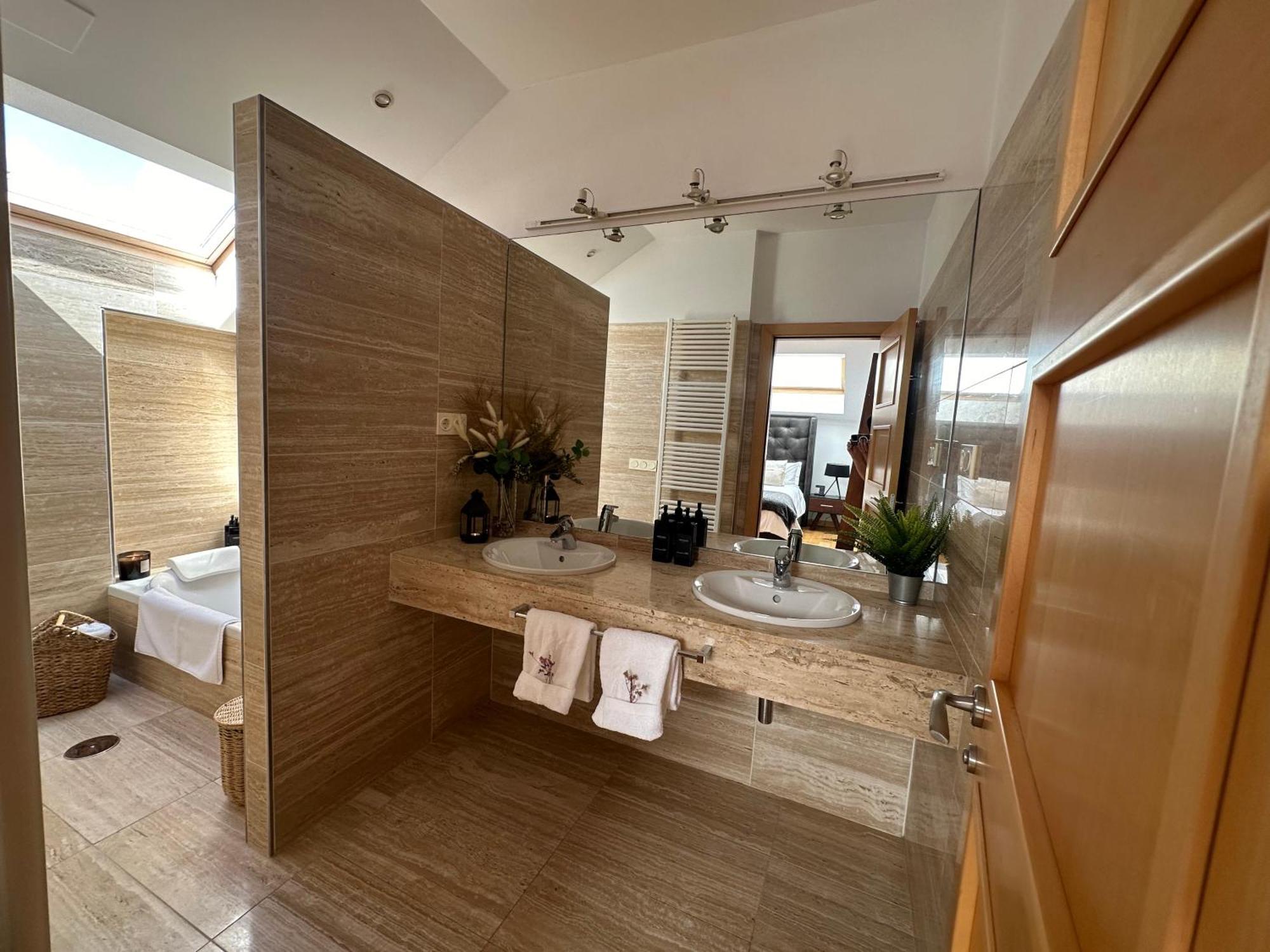 Bustos Home Apartamento 기욘 외부 사진